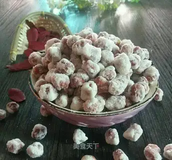 Hanging frost peanuts