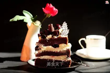 Black forest naked cake