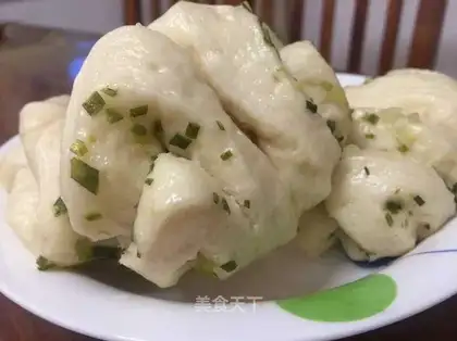 Onion roll