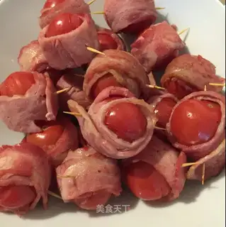 Bacon roll tomato