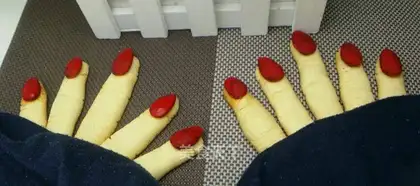 Witch finger crackers