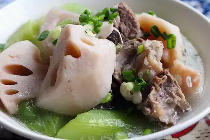 Lian's ribs soup