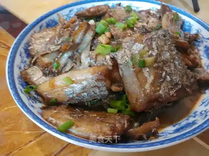 Red-fried fish