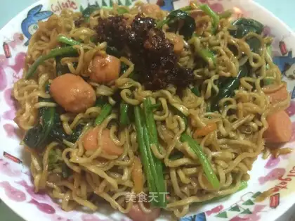 Spinach ham noodles