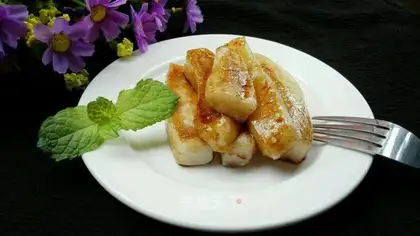 Red sugar rice cake
