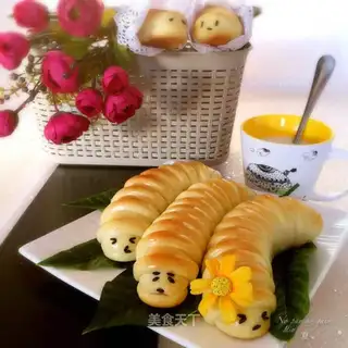 Soup and caterpillar bread