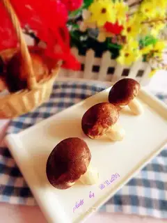 Mushroom bean bag
