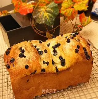 Blueberry toast