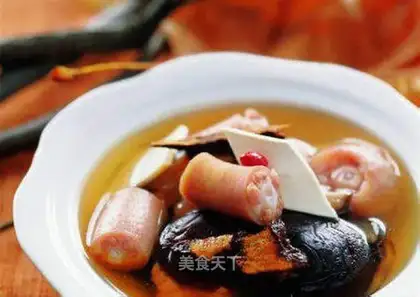 The pigtails, the red date soup