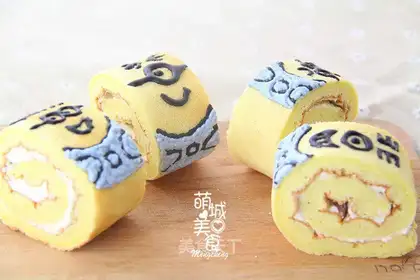 A yellow cake roll