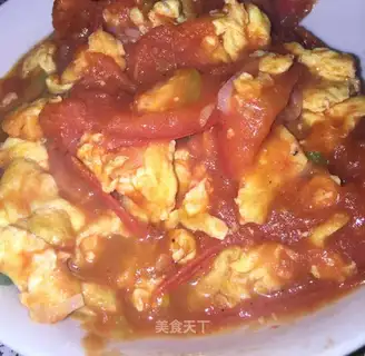 Tomato fried eggs