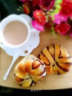 Bean roll bread