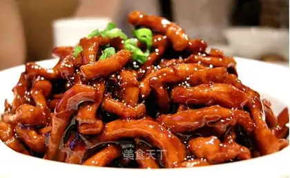 Shredded pork in Beijing sauce