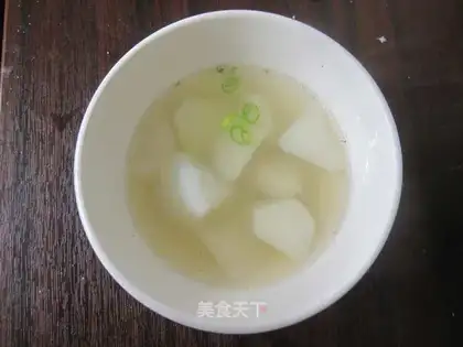 Radish pork bone soup