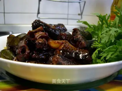 Fried rice eel with garlic