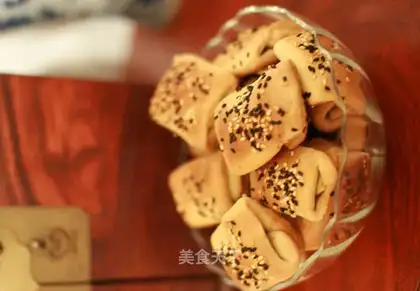 Ganglu sesame seed cake