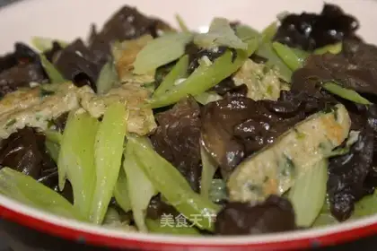 stir-fried dace patty