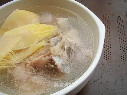 Stewed dragon bone with winter bamboo shoots