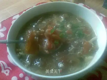 Pork skin sour and hot soup