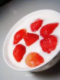 strawberry yogurt
