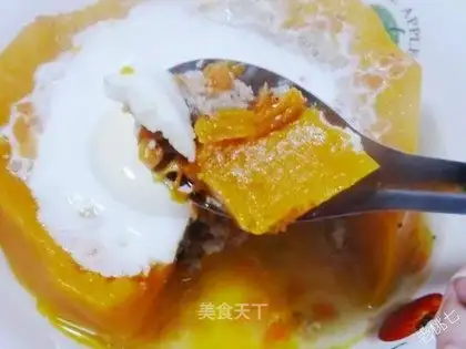 Pumpkin egg tarts