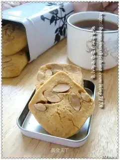 Cream macaroons