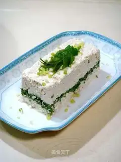 Toona sinensis mixed with tofu