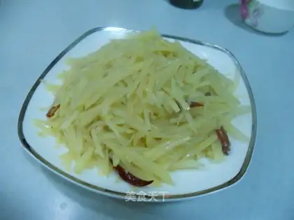 stir-fried shredded potatoes