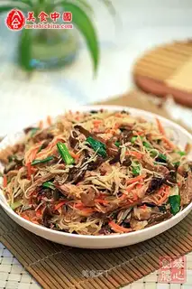 stir-fried rice noodles with three shredded silk