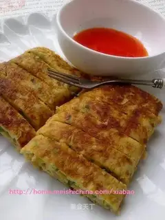 Dried radish and chopped green onion egg cake