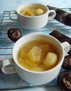 Horseshoe sugarcane drink