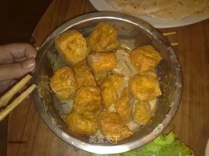 Tofu mixed with sesame paste