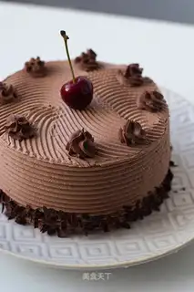 Chocolate cream cake