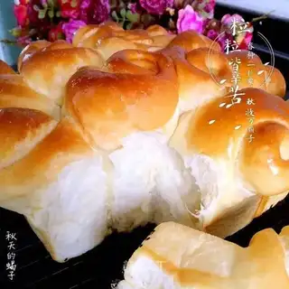 ♪ Bread at the bottom of honey