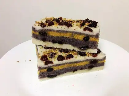 Blueberry orange yang cake