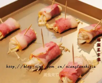 Bacon cheese rolls
