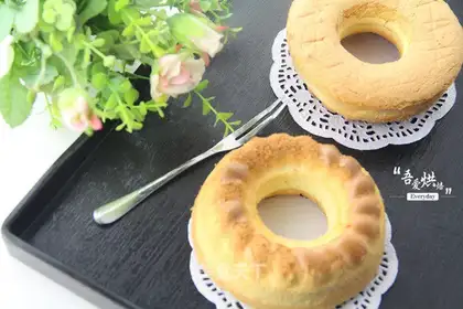 Savallin twirling cake