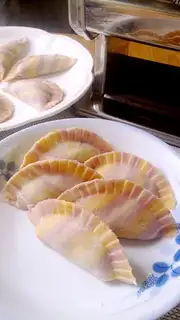 Rainbow dumplings