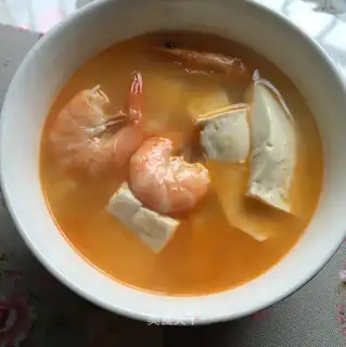Shrimp tofu soup