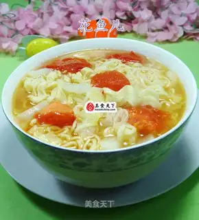 Tomato cabbage. Noodles