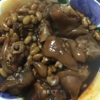 Soybean pig hoof