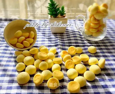 Honey egg milk buns