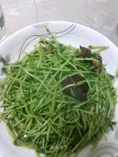 Clean up the peas