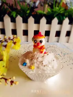 Snowman goes to sugar cake