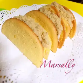 Meat pine cake