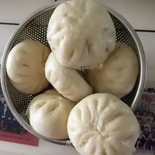 A groceries bun
