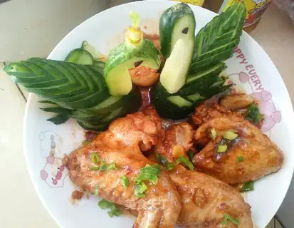 Red chicken wings