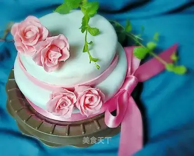 Rolling sugar double cake