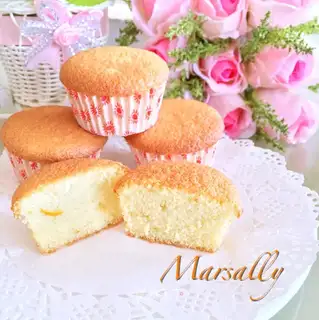 An orange sponge cake cup
