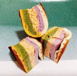 Rainbow cake